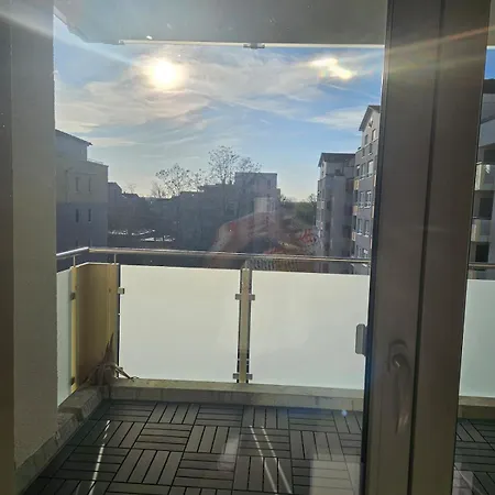 Bright 2-room With Balcony In *