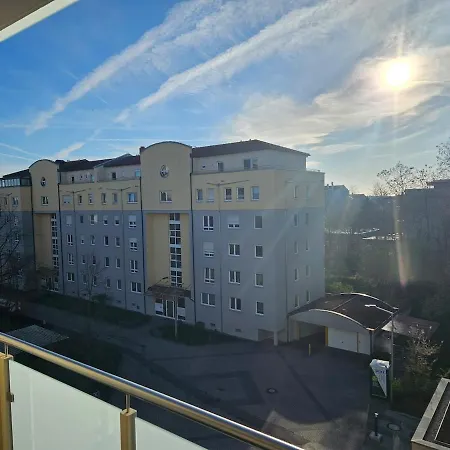 Bright 2-room With Balcony In Апартаменты