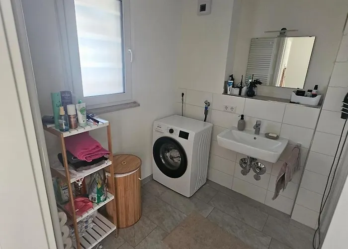 דירה Bright 2-room With Balcony In נירנברג